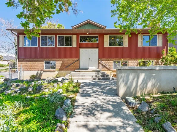 11 S Clark Ln, Elk Ridge, UT 84651