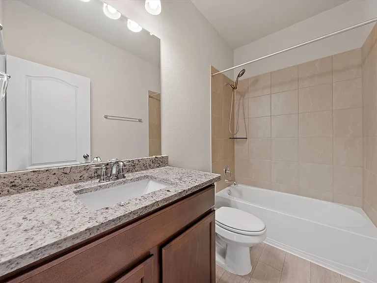7445 Garden Glen Dr — Photo 14