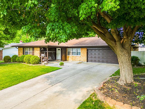 2nd image of 3039 Lupine Ct