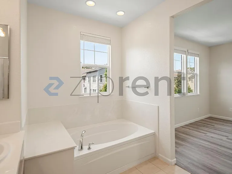 1611 Summer Ln — Photo 22