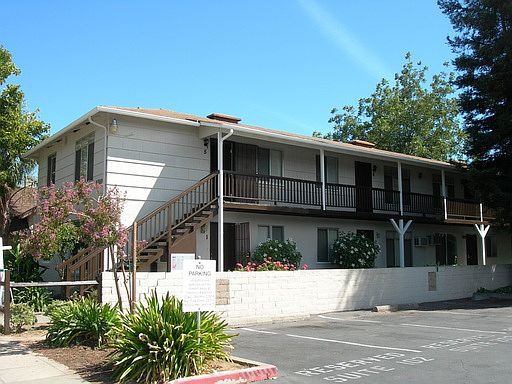 2nd image of 3010 T St APT 1