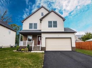 7 Harrison Ave, Englishtown, NJ 07726