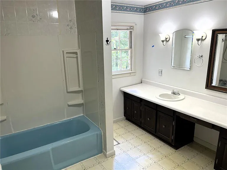 2745 Cardinal Lake Cir — Photo 13
