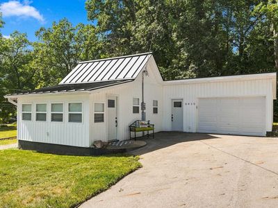 3010 W Sycamore Beach Rd, Angola, IN, 46703