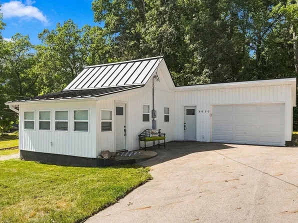 3010 W Sycamore Beach Rd, Angola, IN 46703