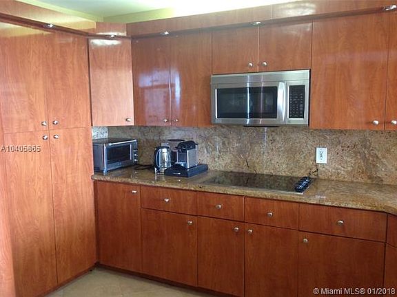 3rd image of 1351 NE Miami Gardens Dr APT 813E