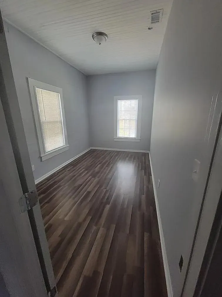 118 Addie Street - 1 — Photo 3