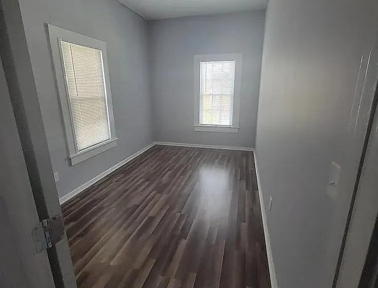 118 Addie St — Photo 3