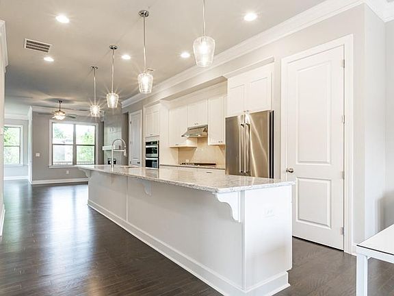 2nd image of 3796 Huger Pl SE #31