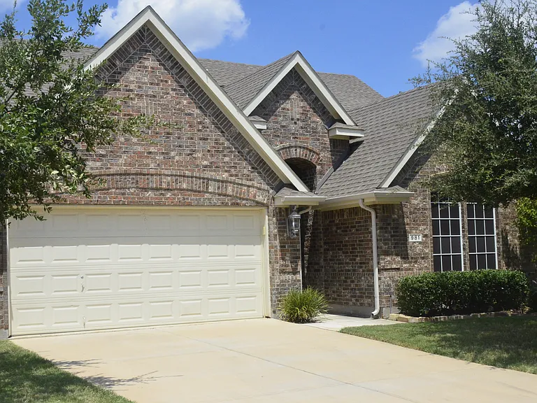 981 Crockett Dr — Photo 9