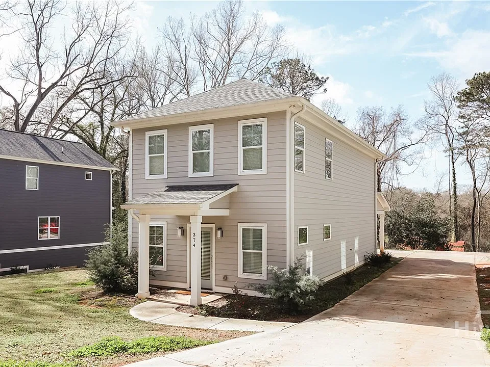 374 Arch St