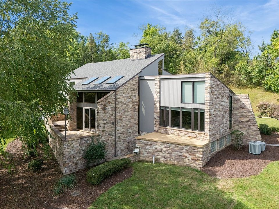 70 Heritage Hills Rd, Uniontown, PA 15401 | Zillow