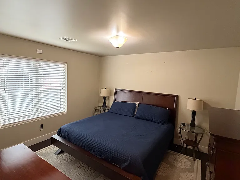 Guest Room with walk in closet (1st Floor)