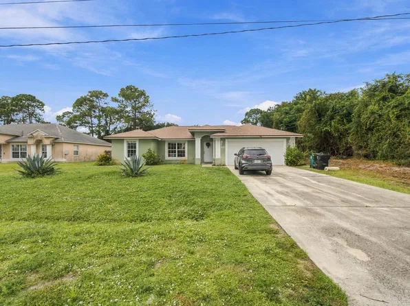 325 SE THORNHILL Drive, Port St Lucie, FL 34983