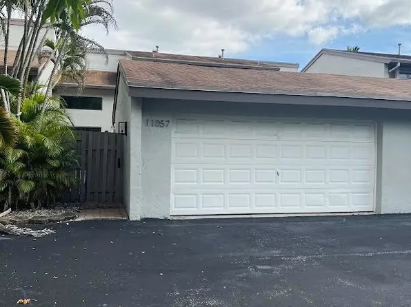 (undisclosed Address), Miami, FL 33176