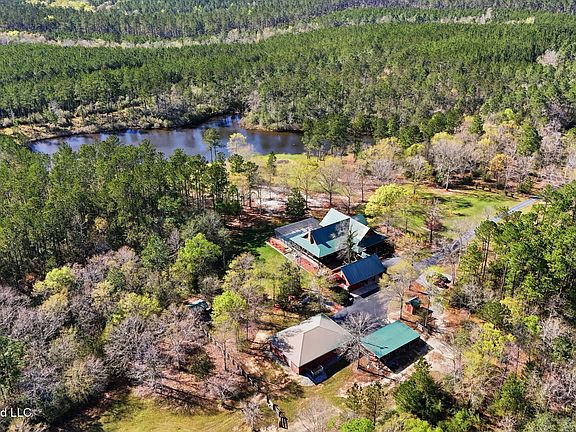 5th image of 24203 Bilbo Rd