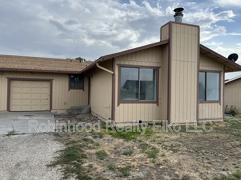 2 bed, 1.0 bath, 1076 sqft, $1,350 — Photo 3