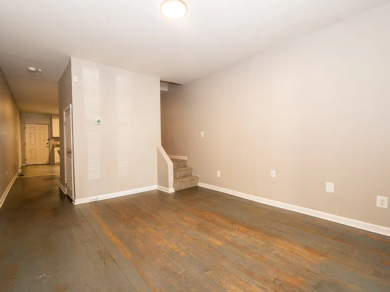 2639 Boone St — Photo 2