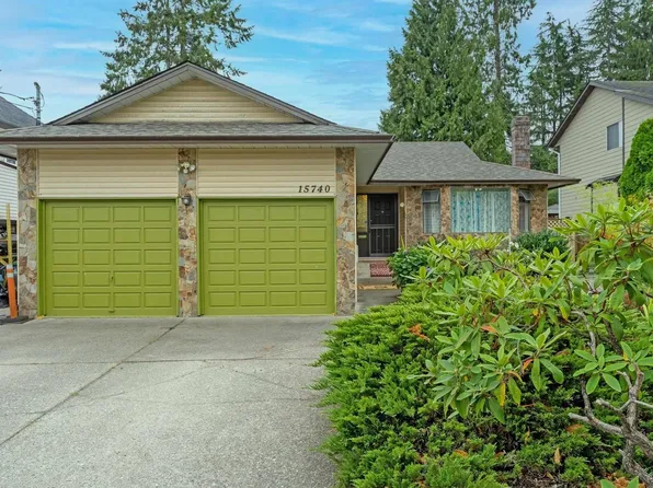 15740 99th Ave, Surrey, BC V4N 2A2