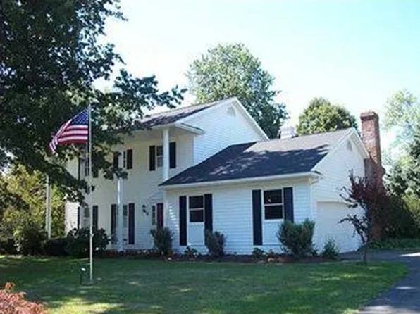 1514 Sumner Dr, Erie, PA 16505