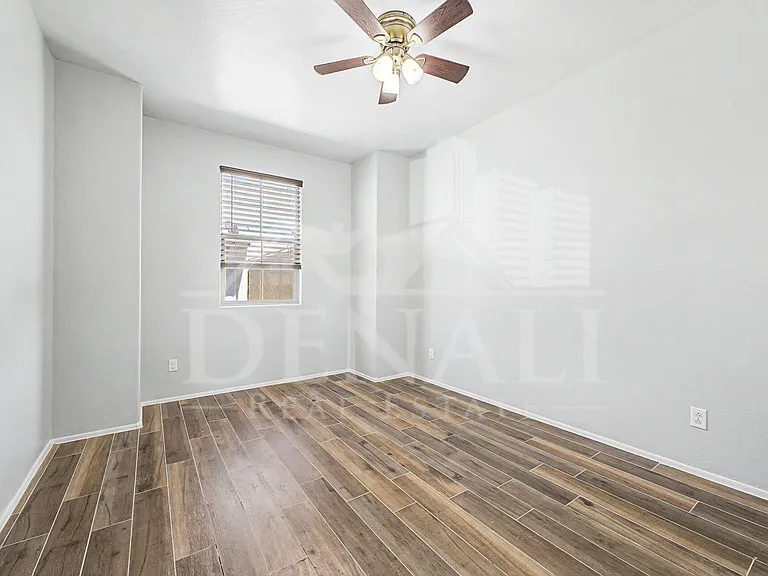 17737 W Woodrow Ln — Photo 13