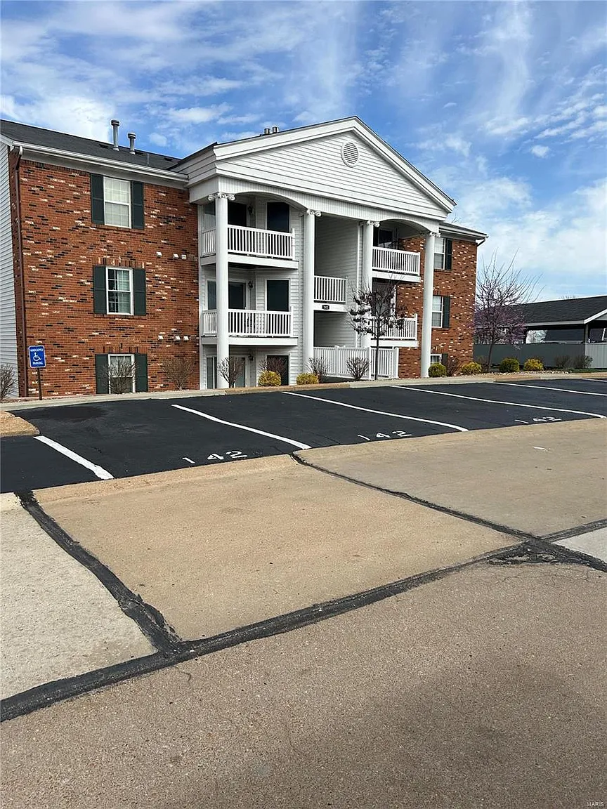142 Jubilee Hill Dr Unit A photo 1