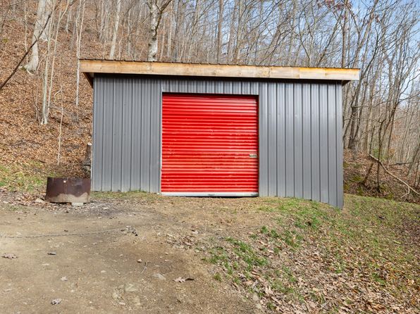 1276 Manning Rd, Stanton, KY 40380