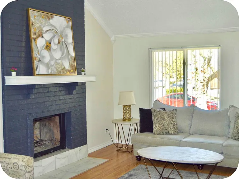 2930 Lancer Ln — Photo 3