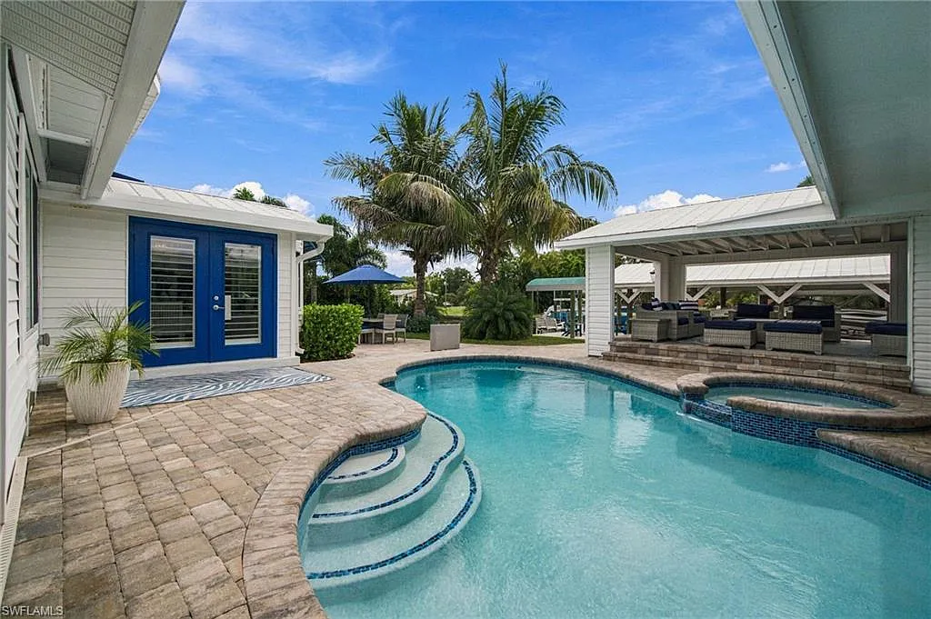 3 bed, 2.0 bath, 2509 sqft, $18,500 — Photo 1
