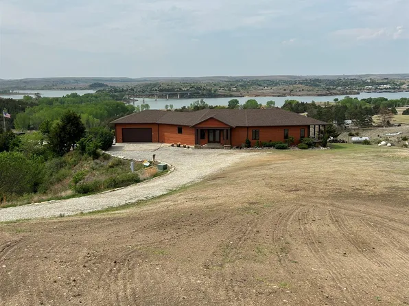 127 Lakeview Ln, Sylvan Grove, KS 67481