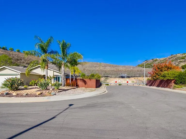 14524 Dehia St — Photo 3