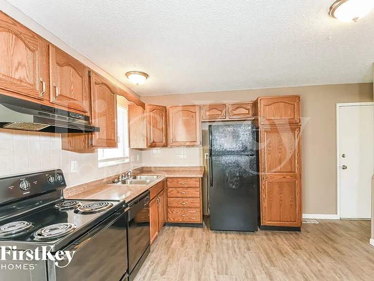 12810 Verwood Dr — Photo 7