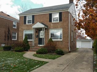 18605 Waterbury Ave, Maple Heights, OH