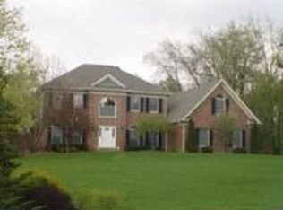 5706 Chris Ln, Crystal Lake, IL 60014