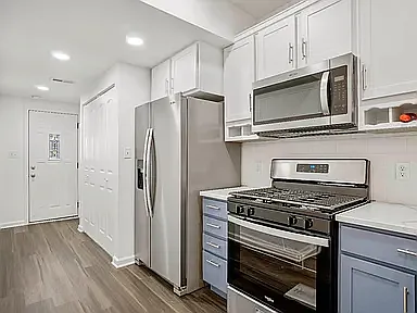 6937 Arizona Ave — Photo 3