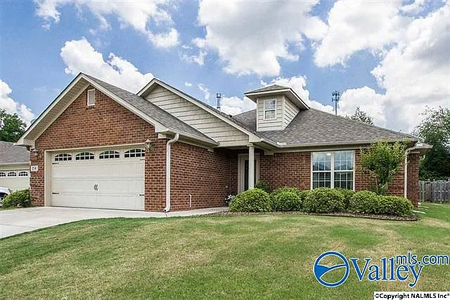 3 bed, 2.0 bath, 1668 sqft, $1,800 — Photo 1