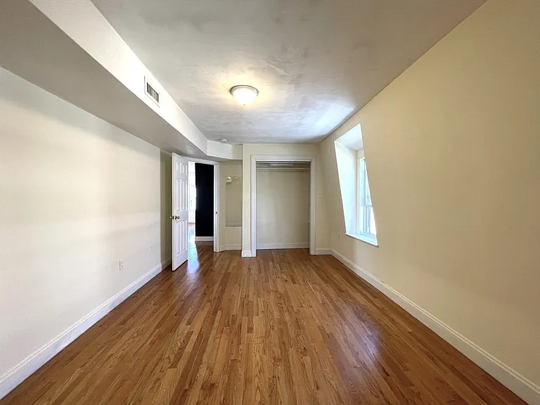11 Brighton St #3 — Photo 6