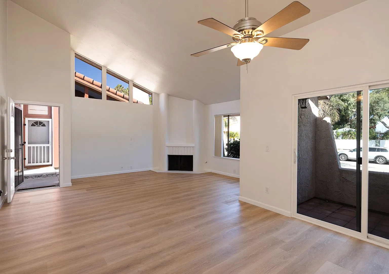 3 Bedroom + 2 Bathroom Condo | The Dunes | Oxnard | Unfurnished — Photo 3