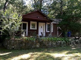 15 Pine Meadow Dr, Asheville, NC 28804