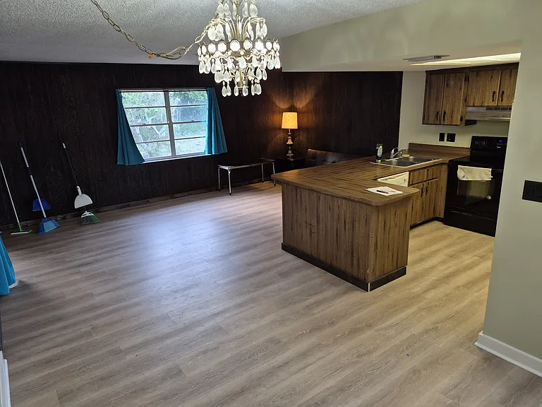 6319 Cambridge Dr — Photo 4