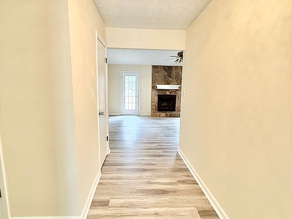 4th image of 5370 Ridge Forest Dr