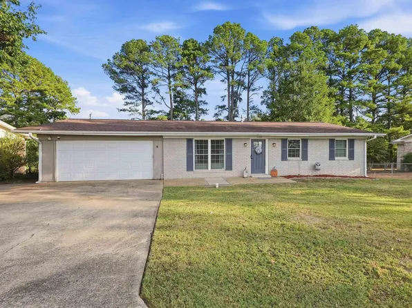 1509 View St, Morrilton, AR 72110