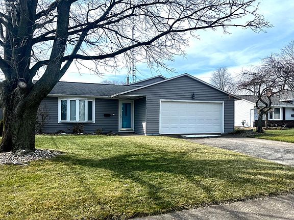 2nd image of 2912 Park Ln