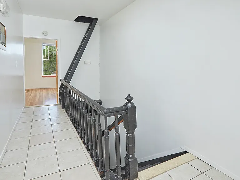 284 Berriman St #2 — Photo 6