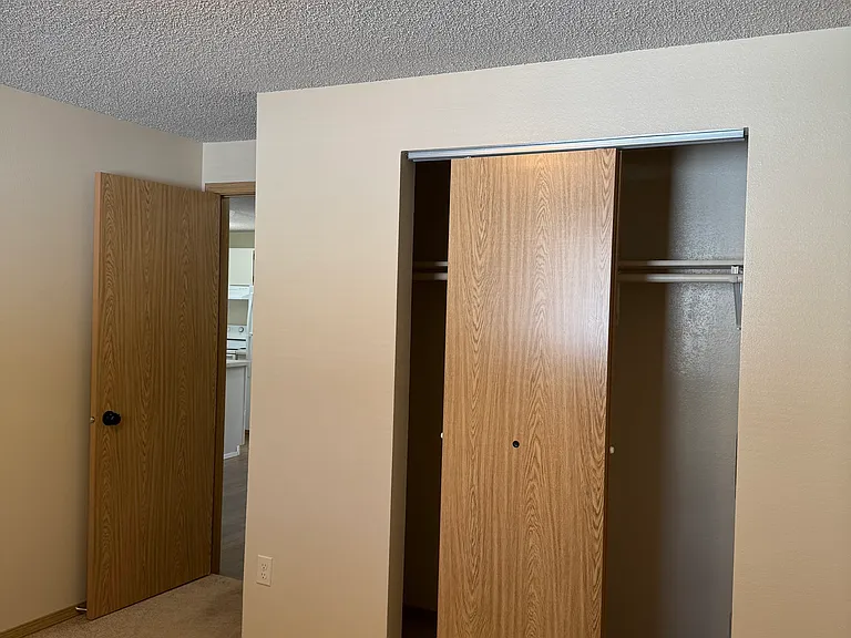 The Villa 2 Bed Closet 2