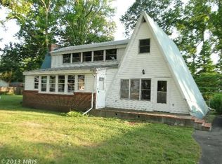 12101 Neale Sound Dr, Cobb Island, MD 20625