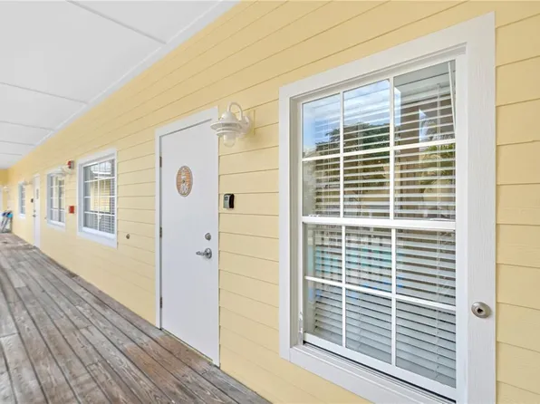 1054 Sun N Sea Dr #106, Sarasota, FL 34242