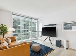 215 SE 13th Ave SW #1401, Calgary, AB T2R 0V6