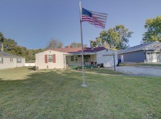 620 E Mulberry St, Watseka, IL 60970