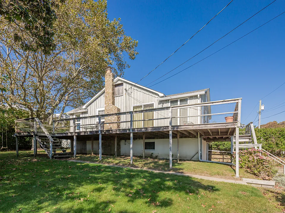 21 Wood Dr